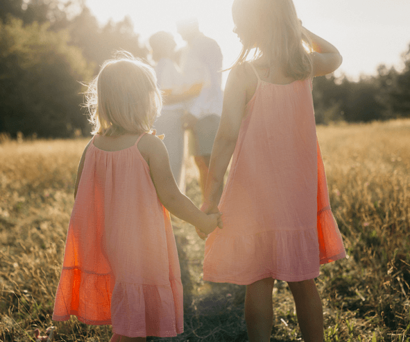Illustration von Kindern und Jugendlichen